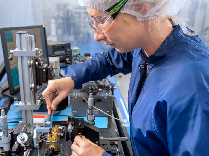 光纖耦合聲光調(diào)制器：精妙小巧封裝，持續(xù)塑造未來